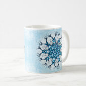 Snowflake Mandala in Blue Winter Abstract Art Koffiemok (Voorkant rechts)