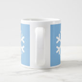 Snowflake met kerstcadeautjes blauwe koffie Mok (Achterkant)