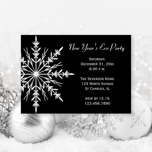 Snowflake op Black New Year's Eve Party Kaart