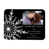 Snowflake op Black Winter Wedding Save the Date Magneet (Horizontaal)
