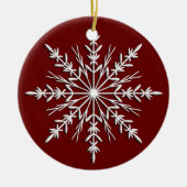 Snowflake op Red Dated Keramisch Ornament (Voorkant)