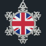 Snowflake Ornament met vlag van het Verenigd Konin<br><div class="desc">Vier het vakantieseizoen met een vleugje Britse trots met behulp van ons prachtige sneeuwvlok ornament met de vlag van het Verenigd Koninkrijk! Dit ornament, vervaardigd met nauwgezette aandacht voor detail, mengt de iconische elementen van de Britse vlag naadloos in een delicaat sneeuwvlokontwerp. Het levendige ontwerp integreert op creatieve wijze de...</div>