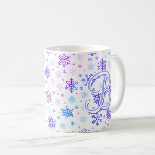 Snowflake Pastel Pink and Blue Elegant Monogrammen Koffiemok (Voorkant rechts)