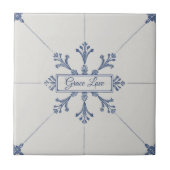 Snowflake pattern blue & white holiday custom name tegeltje (Voorkant)