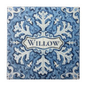 Snowflake pattern blue & white holiday custom name tegeltje (Voorkant)