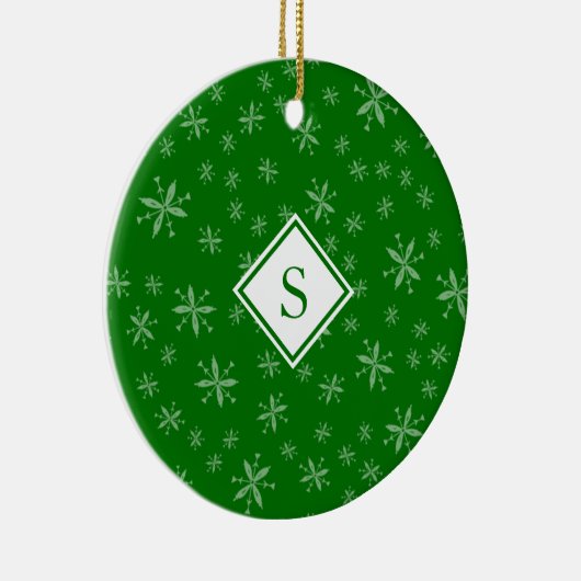Snowflake Pattern Monogrammed Green Kerstmis Keramisch Ornament (Rechts)