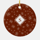 Snowflake Pattern Monogrammed Red Kerstmis Keramisch Ornament (Achterkant)