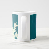 Snowflake script blue slate butter elegant winter grote koffiekop (Achterkant)