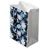 Snowflake vormen Verpakkingspapier Medium Cadeauzakje (Voorkant Gekanteld)
