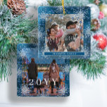 Snowflakes 2 familiefoto gepersonaliseerd blauw wi keramisch ornament<br><div class="desc">Robuust elegante wintermarineblauw en witte familie keepomwille tree ornament sjabloon met mousserend sneeuwvlokken lijst.                    Gemakkelijk om met uw 2 foto's,  tekstmanuscript,  familienaam en jaar te personaliseren!</div>