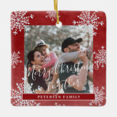 Snowflakes 2 familiefoto gepersonaliseerd rood keramisch ornament (Voorkant)