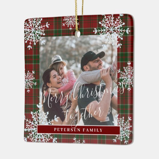 Snowflakes 2 familiefoto gepersonaliseerd rood tar keramisch ornament (Links)