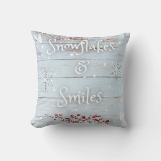 Snowflakes and Smiles Decretive Pillow Kussen