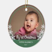 Snowflakes Baby's eerste kerstfoto Groen Keramisch Ornament (Links)