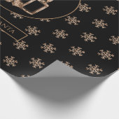 Snowflakes Kandles Holly Black en Gold Kerstmis Cadeaupapier (Hoek)