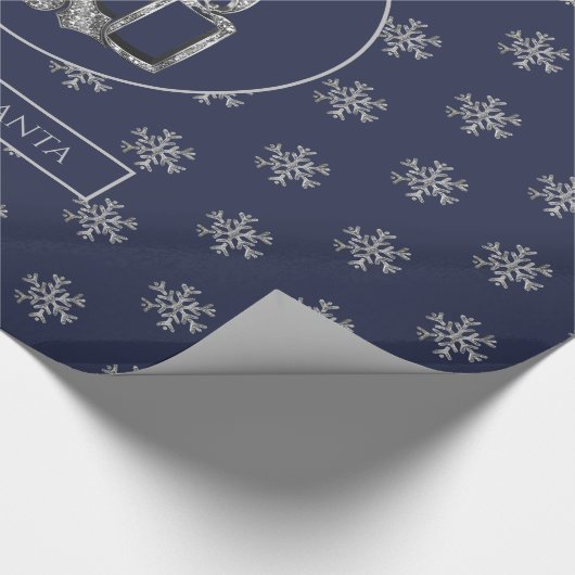 Snowflakes Kandles Holly Blue en Silver Kerstmis Cadeaupapier (Hoek)