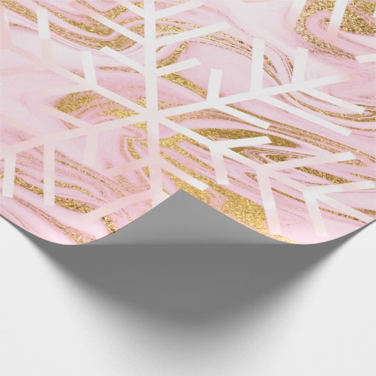 Snowflakes kerstfeestdag marmer roze goud cadeaupapier (Hoek)