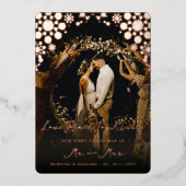 Snowflakes Love Peace Joy Kisses Photo Wedding Folie Feestdagenkaart (Voorkant)
