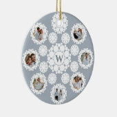 Snowflakes Monogram Getrouwd 1e Kerstmis 8 Foto Keramisch Ornament (Rechts)