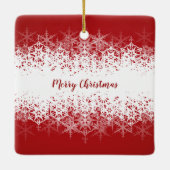 Snowflakes op rode kerst keramisch ornament (Achterkant)