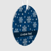 Snowflakes Patroon op blauw Ornament (voorkant)