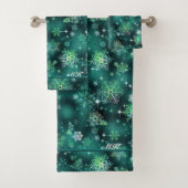 Snowflakes Pattern Green ID846 Bad Handdoek (Insitu)