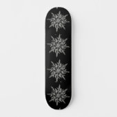 Snowflakes Skateboard (Voorkant)