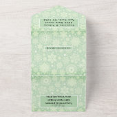 Snowflakes Sneeuwgroene winter Wonderland Weddensc All In One Uitnodiging (Buitenkant)