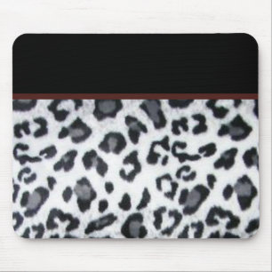 snowleopard met zwarte sierstrip muismat