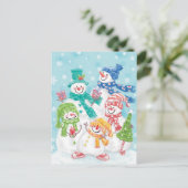 Snowman-familie in de sneeuw feestdagenkaart (Staand voorkant)