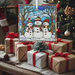 Snowman Family Faux Glas in lood Ornament<br><div class="desc">Voeg een vrolijke wintercharme toe aan uw boom met deze Snowman Family faux glas-in-lood ornament. Dit digitaal bewerkte AI-ontwerp beschikt over een schattige sneeuwpopfamilie, omringd door rijke juwelen, waardoor de prachtige uitstraling van traditionele gebrandschilderde glaskunst ontstaat. Perfect om gezellige en feestelijke warmte aan uw kerstdecor te geven, het is ook...</div>