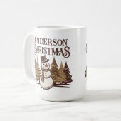Snowman Pine Trees Familienaam Kerstmis Koffiemok (Voorkant links)