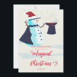 Snowman Santa Hat Magische Kerstmis Feestdagenkaart<br><div class="desc">Een schattige kerstkaart voor de familie met een magische sneeuwman met een kersthoed en de groet "Wish you a Magical Kerstmis". Pas het aan met de familienaam,  het jaar en de tekst op de rug,  evenals de handtekeningen. Een mooie sjabloon voor kerstkaarten voor familie die je volledig kunt personaliseren.</div>