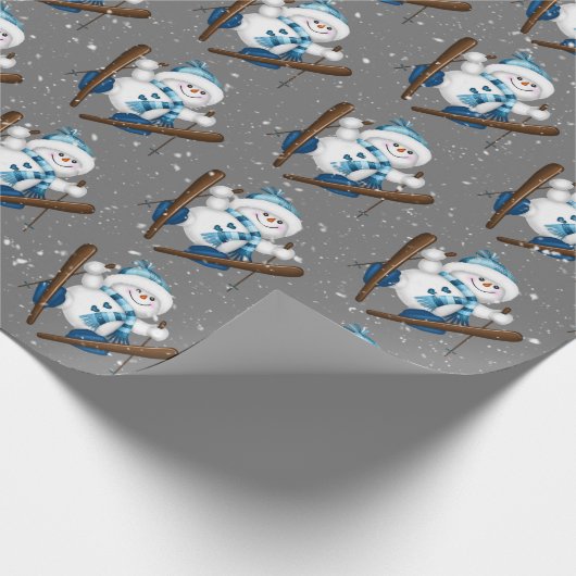 Snowman Skiing in Snowflakes Cadeaupapier (Hoek)