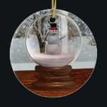 Snowman Snow Wereldbol Keramisch Ornament<br><div class="desc">Een Snowman SneeuwWereldbol,  gezien van binnenuit.</div>