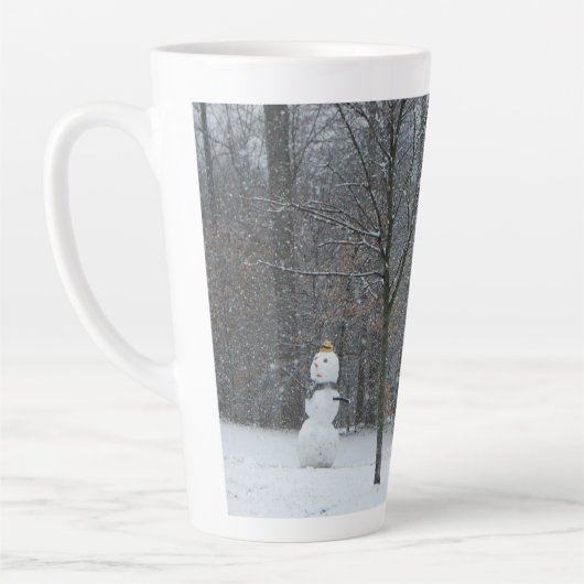 Snowman Winter Sneeuwscene van de buren Latte Mok (Links)