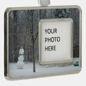Snowman Winter Sneeuwscene van de buren Verzilverd Omlijst Ornament (Rechts)