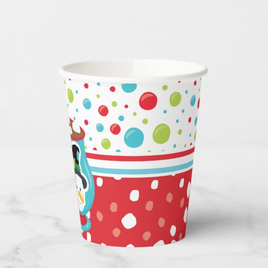 Snowman ziet met een warme cacaokleurige kerst papieren bekers (Links)