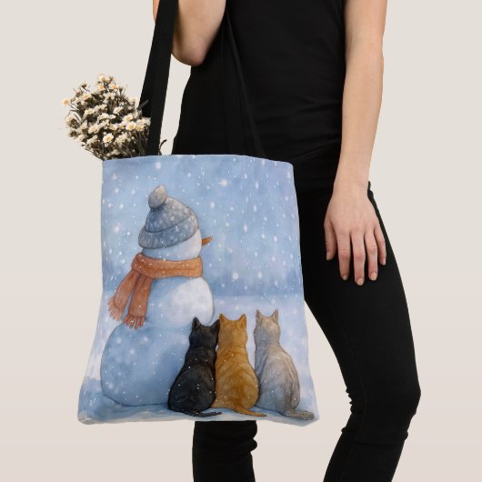 Snowmen and Cats In a Snowy Field Tote Bag (Dichtbij)