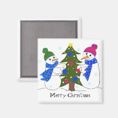 Snowmen die een kerstboom decorteren magneet (Voorkant / Achterkant)