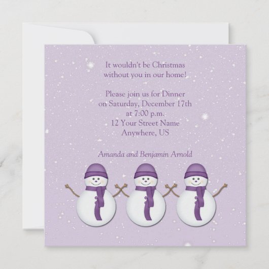 Snowmen met Paarse Petten Scarves Kerstmis Invitat Kaart (Voorkant)