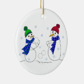 Snowmen spelen in de sneeuw keramisch ornament (Rechts)