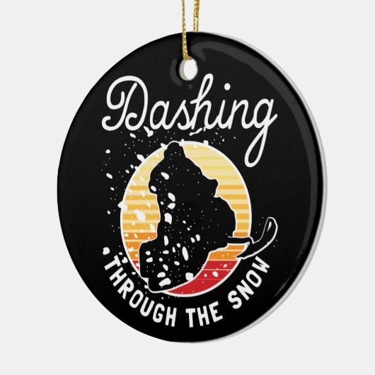 Snowmobiing - Dashing door de sneeuw Keramisch Ornament (Links)