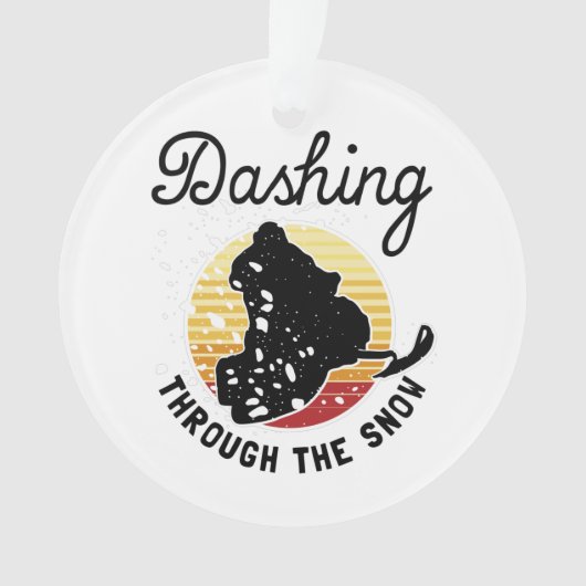 Snowmobiing - Dashing door de sneeuw Ornament (voorkant)