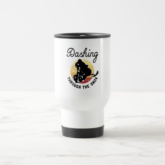 Snowmobiing - Dashing door de sneeuw Reisbeker (Center)