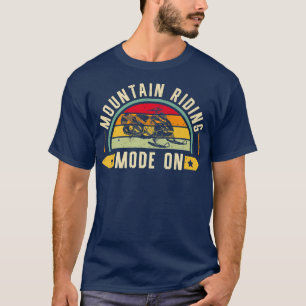 Snowmobile Riding Sled Mountain Riding Mode aan T-shirt