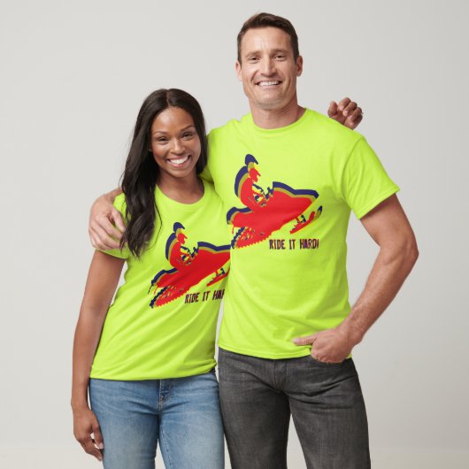 Snowmobiler/Ride het hard! T-shirt (Unisex)