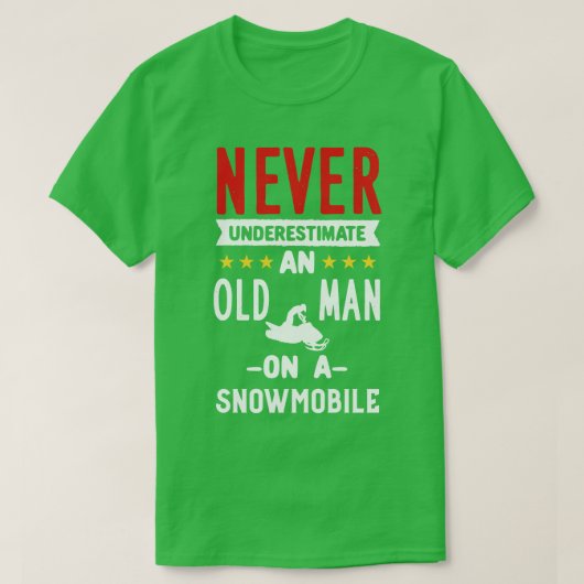Snowmobiling oud Man op een sneeuwscooter T-shirt (Design voorkant)