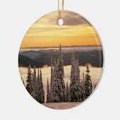 Snowy Alpine Scene Keramisch Ornament (Links)