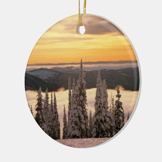 Snowy Alpine Scene Keramisch Ornament (Links)